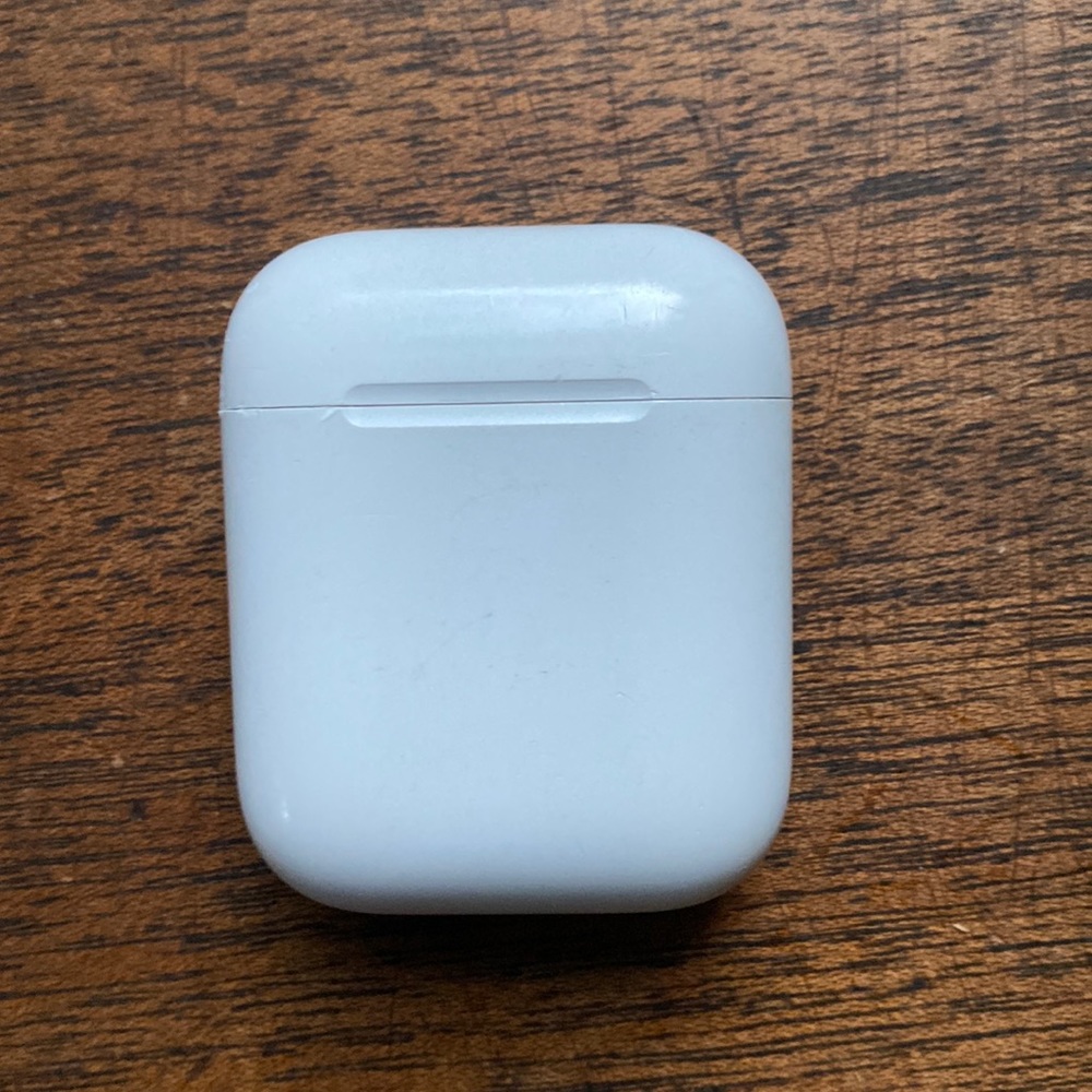 Used Apple AirPods